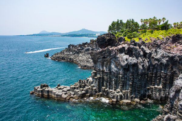 Juasng jeoli Hexagon Lava cliff